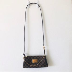 Louis Vuitton 2011 pre-owned Monogram Eva chain handbag - ShopStyle  Shoulder Bags